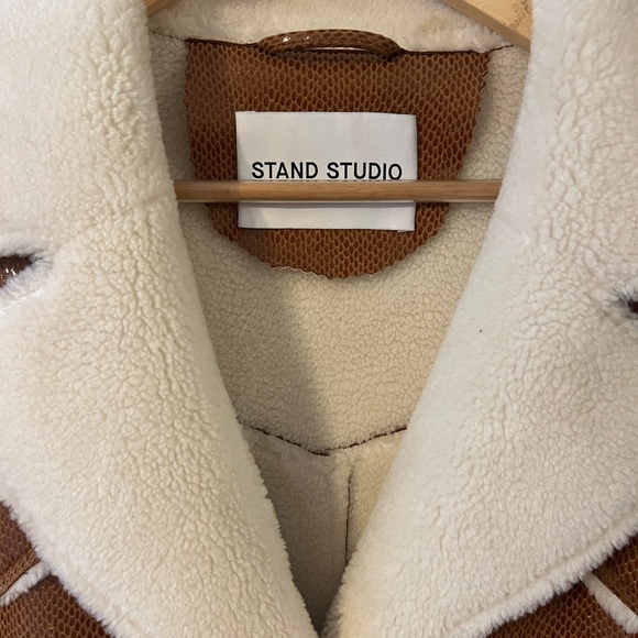 Stand Studio Adele coat in brown shearling - Picture 2 of 4